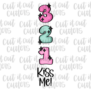 3 2 1 Kiss Me Cookie Cutter Set